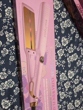 Extra Wide Flat Iron Hair Straightener - Pink